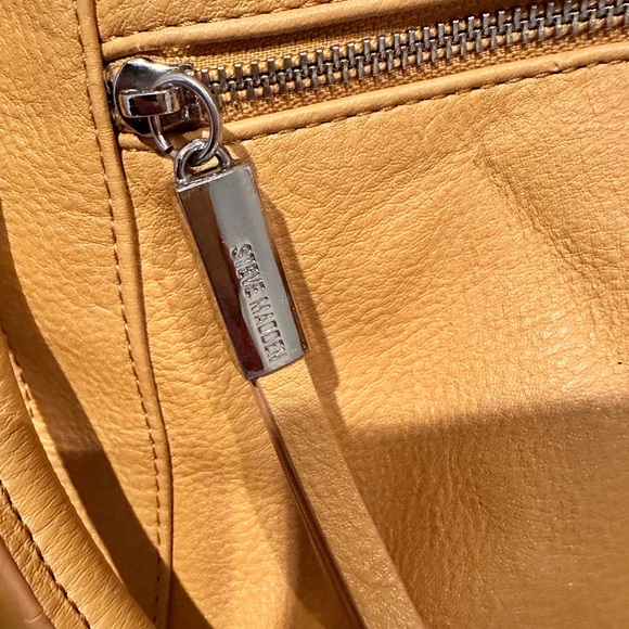 Steve Madden gold used bag - Picture 4 of 12